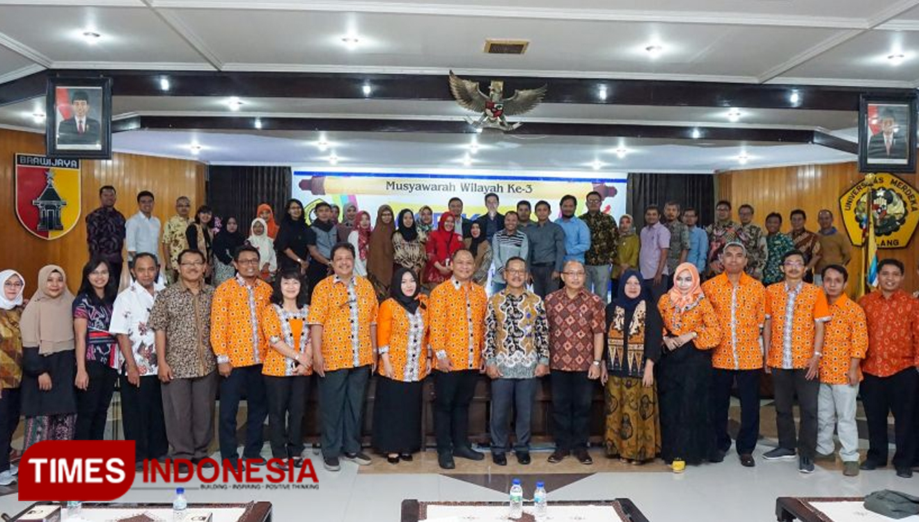 Jajaran Pengurus ASPIKOM Wilayah Jawa Timur menyelenggarakan Musyawarah Wilayah ke-III di Unmer Malang