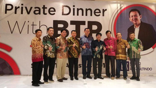 Basuki Tjahaja Purnama (BTP) hadir memperkenalkan buku 'Kebijakan Ahok' dalam private dinner di Surabaya, Senin (19/8/2019) (Foto: istimewa)