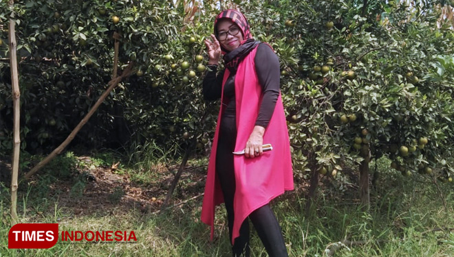 Para pengunjung saat menikmati wisata jeruk siam di Desa Watudakon, Kecamatan Kesamben, Kabupaten Jombang. (FOTO: Moh Ramli TIMES Indonesia)