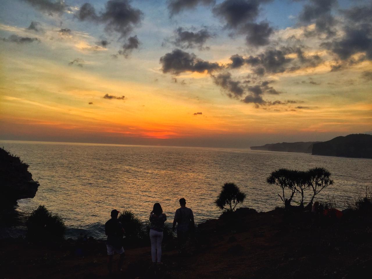 Pantai-Kesirat-Dusun-Karang-6.jpg