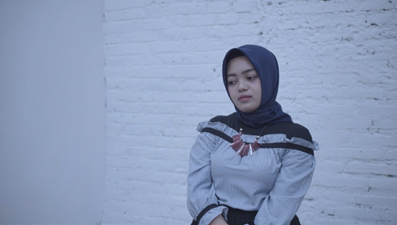 Asvini Syahdu, Sosok Guru di Blitar yang Sukses Merilis Lagu 'Sakit Setengah Mati'