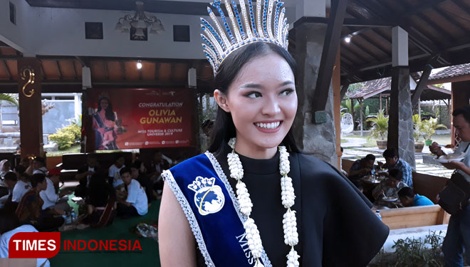 Kepulangan Olivia Gunawan Menyabet Gelar Miss Tourism and Culture 2019 (Foto: Roghib Mabrur/TIMES Indonesia)