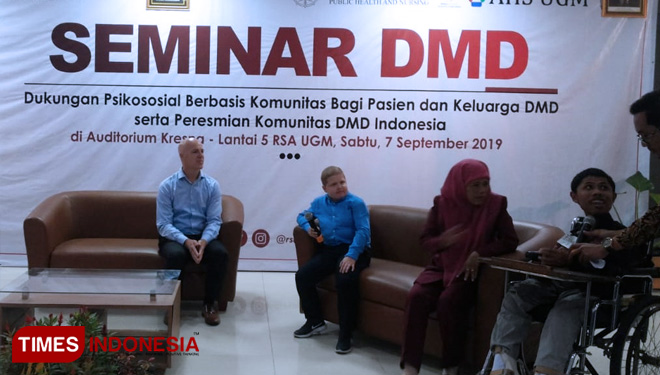 Suasana seminar psiko edukasi dan tata laksana rehabilitative penyakit DMD/BMD yang digelar oleh RS Akademik UGM, Sabtu (7/9/2019). (FOTO: Ahmad Tulung/TIMES Indonesia)