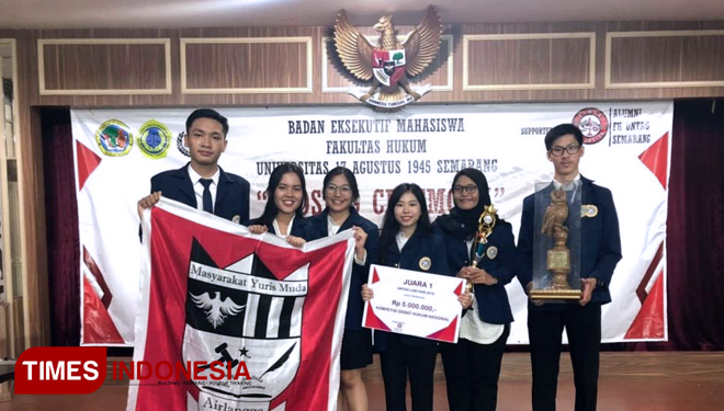 Mahasiswa FH berhasil meraih Juara I dalam Kompetisi Debat Untag Law Fair 2019 Universitas 17 Agustus 1945 di Semarang pada tanggal 6-8 September 2019. (FOTO: AJP TIMES Indonesia)