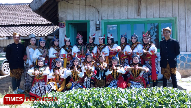 Tarian-Remo-Sapu-Jagat.jpg