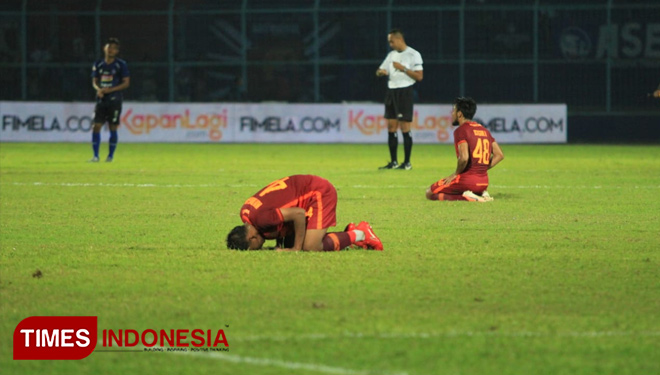 Pertandingan Arema FC vs Borneo FC pada Shopee Liga 1 2019, Jumat (13/9/2019). (FOTO: Tria Adha/TIMES Indonesia)