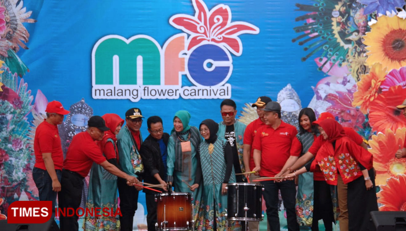 Malang Flower Carnival (MFC) 2019 dibuka di Simpang Balapan Ijen, Kota Malang. (Foto: Adhitya Hendra/TIMES Indonesia)