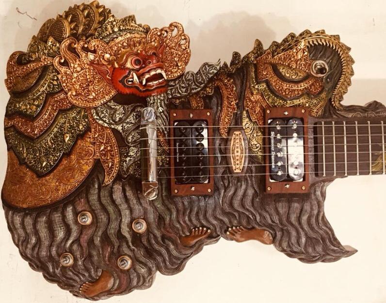 Gitar-Ukir-Barong-Blueberry-2.jpg