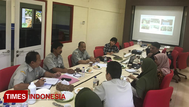 Diskusi jajaran pimpinan Polbangtan Malang dengan SETC di Pasuruan, Jawa Timur. (Foto: Humas Polbangtan Malang for TIMES Indonesia)