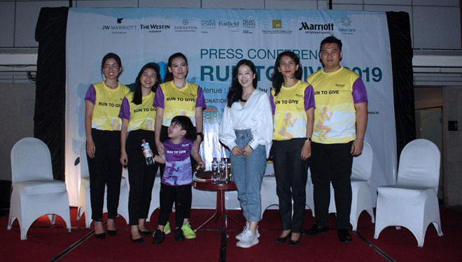 Press konferensi Program Run To Give 2019 di Hotel JW Marriott Surabaya, Selasa (17/9/2019).(Foto : Istimewa)