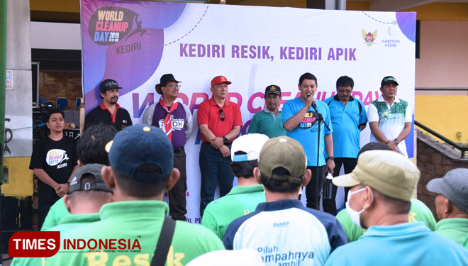 Ribuan Warga Kota Kediri Berpartisipasi dalam World Cleanup Day