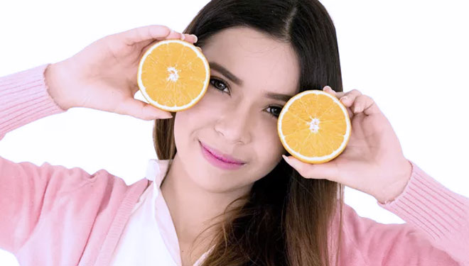 Ilustrasi - Lemon yang memiliki kandungan vitamin C tinggi dipercaya ampuh mengatasi radikal bebas (FOTO: klikdokter)