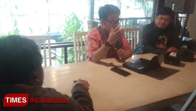 Ketua Perkumpulan Profesional Lingkungan, Dr Tasdiyanto saat diskusi bertema Pindah Ibu Kota dalam Perspektif HAM dan lingkungan di Yogyakarta. (FOTO: Dwijo Suyono/TIMES Indonesia)