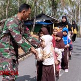 Serka Sodirin: Tata Krama Anak-Anak SD Ini Masih Ada di Pra TMMD 106 Kodim Cilacap
