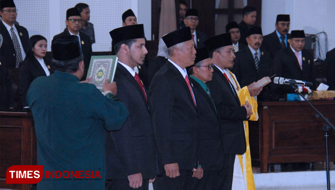 Suasana pengambilan sumpah janji jabatan Pimpinan DPRD Kota Malang. (FOTO: Adhitya Hendra/TIMES Indonesia)