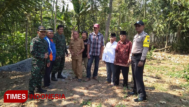 Bersih-Desa-2.jpg