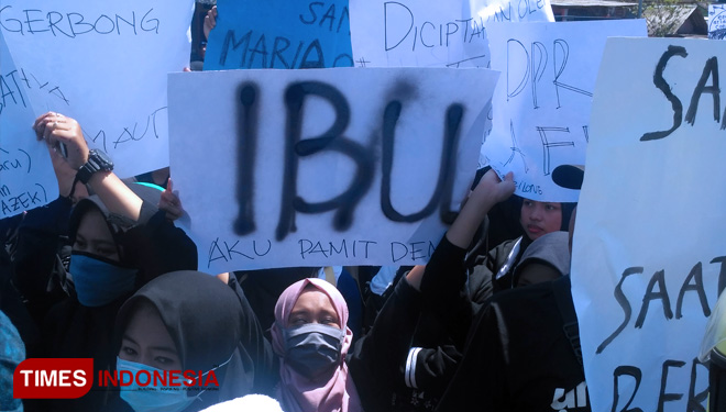Mahasiswa-cantik-Demo-2.jpg