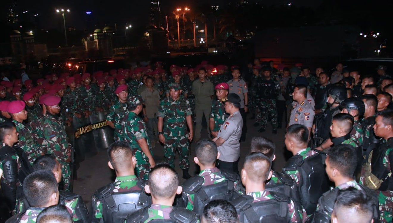 Panglima TNI Terjun Langsung Pantau Aksi Massa Di Slipi - TIMES Indonesia