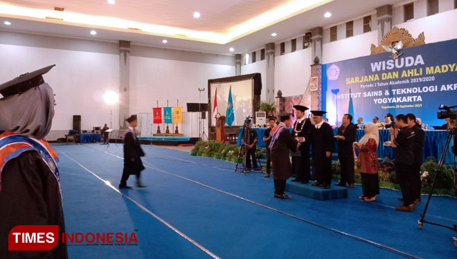 WIsuda-IST-Akrpind-Yogyakarta-a.jpg