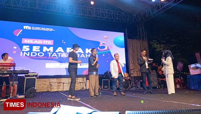 Milad-ke--5-Indo-Tata-Graha-2.jpg