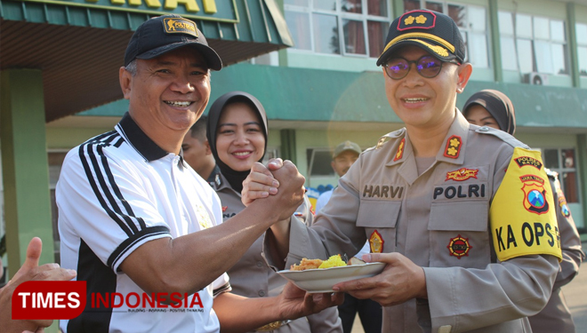 Polres Batu Berbagi Kebahagiaan di HUT Ke 74 TNI 