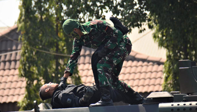 Parade Defile dan Drama Kolosal Ramaikan HUT TNI di 