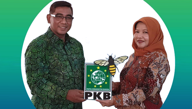 Duet Hj Lathifah Shohib dengan Dr Hasan Abadi MAP bakal meramaikan Pilkada Kabupaten Malang. (foto: Istimewa)