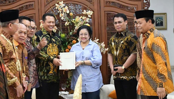 MPR-bertemu-Megawati-5.jpg