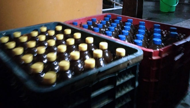 Polisi Amankan Ribuan Dus Jamu Tradisional di Banyuwangi