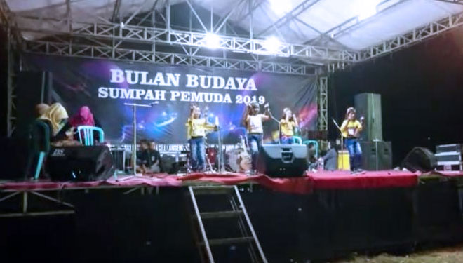 Salah satu pertunjukan kesenian dalam acara pekan budaya sumpah pemuda yang digelar Karang Taruna Bhakti Manunggal Desa Kragan, Rembang, Senin,(14/10/2019) (Foto: Istimewa)