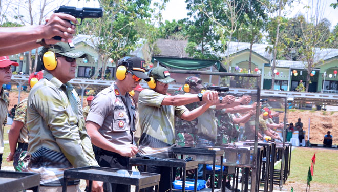 Lombak tembak eksekutif di Lapangan Tembak Vicadha Shooting Range, Kecamatan Singosari, Kabupaten Malang, Selasa (15/10/2019).(FOTO: Penrem 083 for TIMES Indonesia)