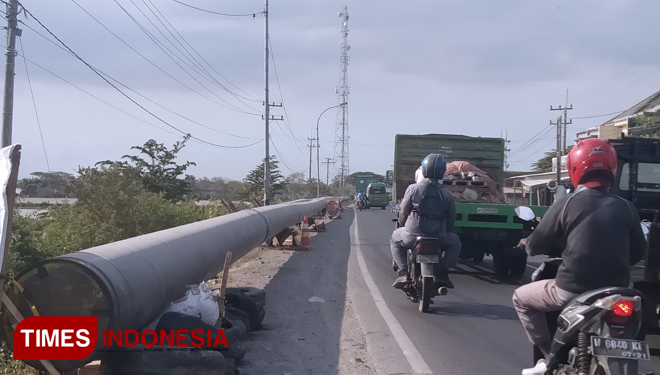Pipa gas yang akan dipasang (Foto: Akmal/TIMES Indonesia)