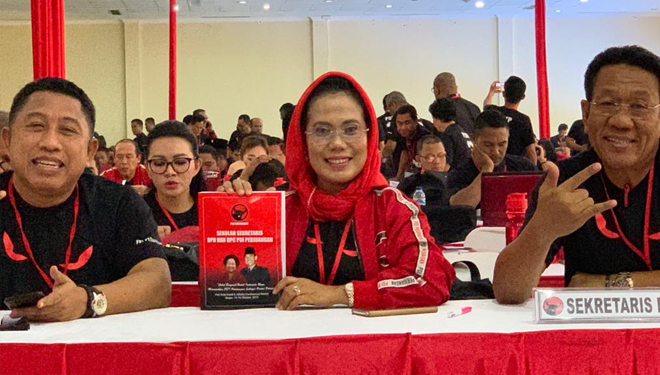 Sekretaris DPD PDI Perjuangan Jawa Timur Sri Untari usai menerima penghargaan di Bogor, Jawa Barat. (Foto: Istimewa)