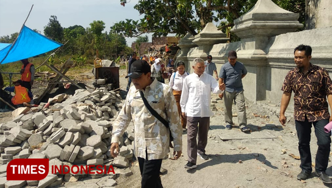 Pengerjaan proyek fisik di Kepatihan, Ngawi dievaluasi Komisi III DPRD setempat. (Foto: Ardian Febri TH/TIMESIndonesia)