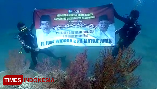 Spanduk ucapan selamat kepada Jokowi dari kelompok nelayan sadar wisata, Bangsring Banyuwangi. (Foto: Sukirno for TIMES Indonesia)