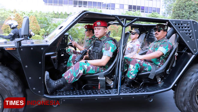 Panglima TNI saat melakukan pengecekan jelang pelantikan presiden dan wakil presiden terpilih, Jokowi-KH Ma'ruf Amin. (foto: TNI for TIMES Indonesia)