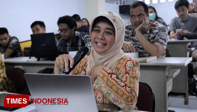 Para dosen antusias saat mengikuti pelatihan dan sosialisasi HAKI. (FOTO: AJP TIMES Indonesia)
