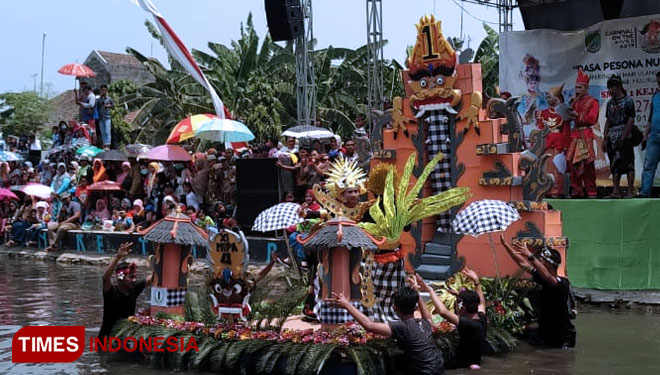Carnival-On-The-River-c.jpg