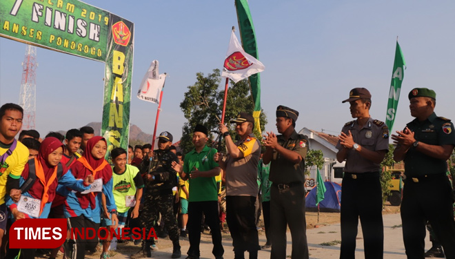 Kapores Ponorogo berangkatkan lomba lintas alam. (foto: Marhaban/TIMES Indonesia)