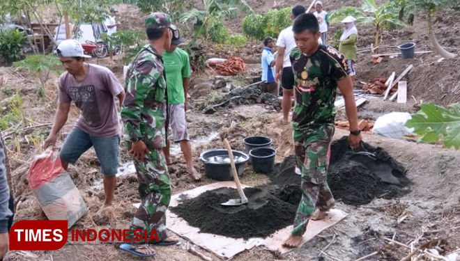 Satgas TMMD Membatu Masyarakat. (FOTO: Dok. TIMES Indonesia)