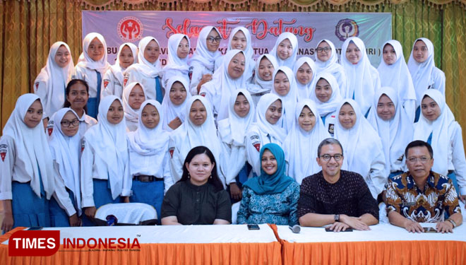 Dekranasda Kota Kediri Gelar Coaching of the 5th Dhoho Street Fashion untuk Siswa