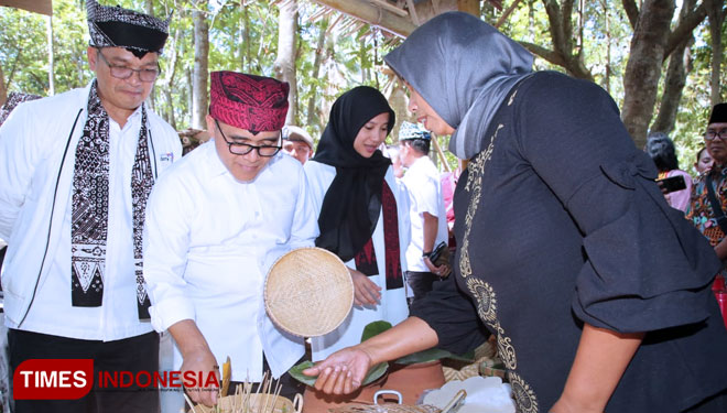 Banyuwangi Tradisional Market Festival di Pasar Wit-Witan Singojuruh (Foto : Roghib Mabrur/Times Indonesia)