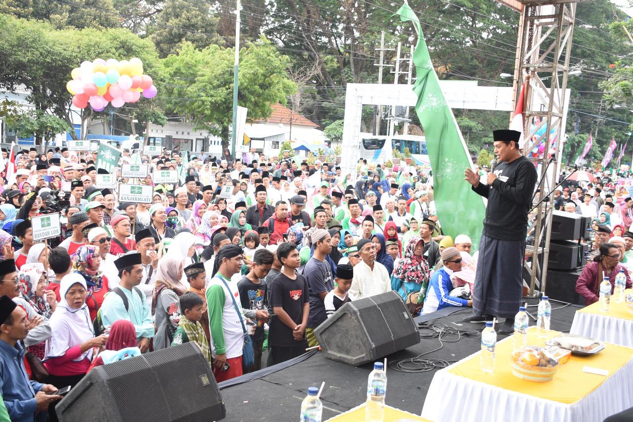 Jalan-Sehat-Sarungan-3.jpg