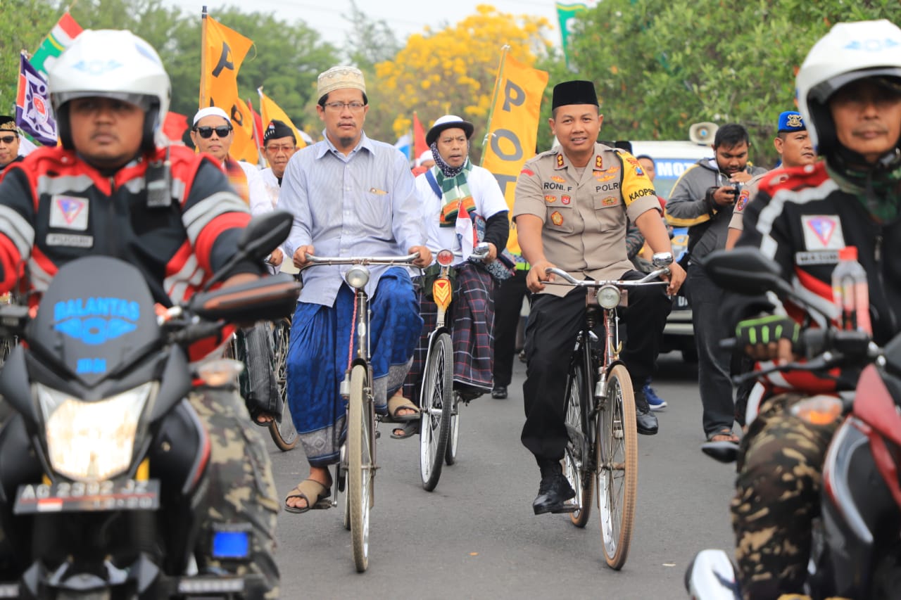 Jalan-Sehat-Sarungan-4.jpg