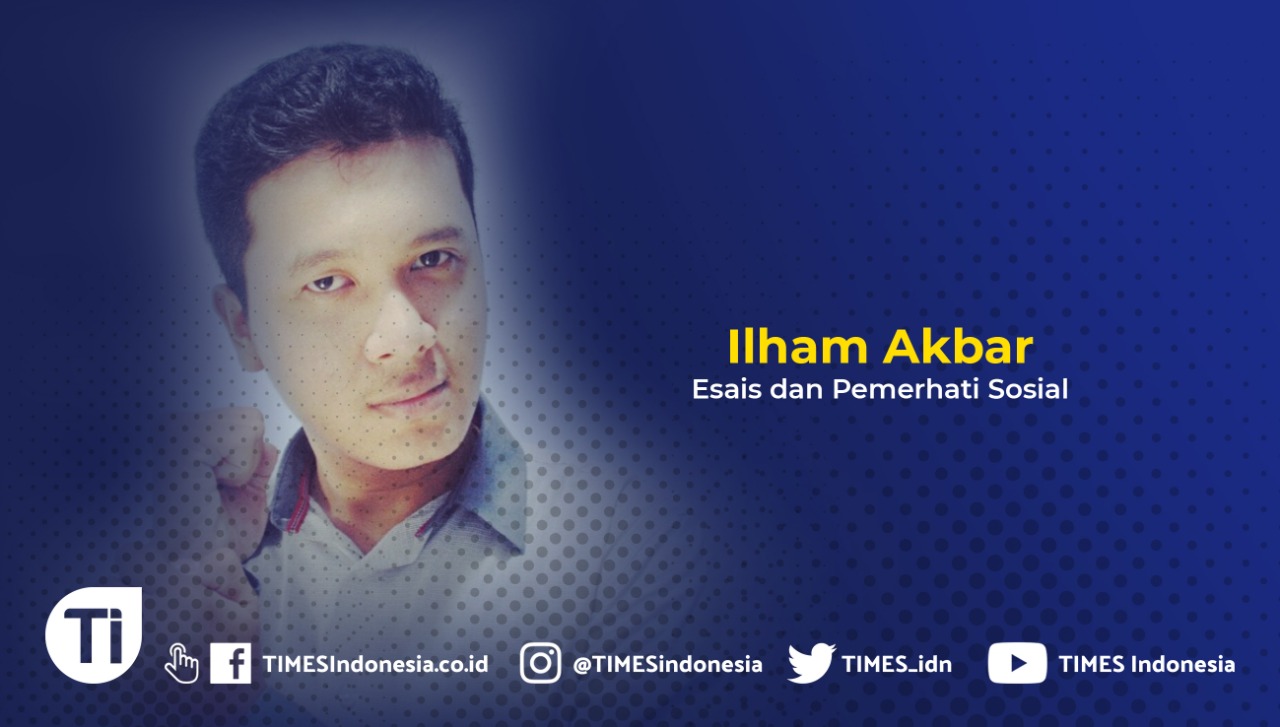 Ilham Akbar, Esais dan Pemerhati Sosial