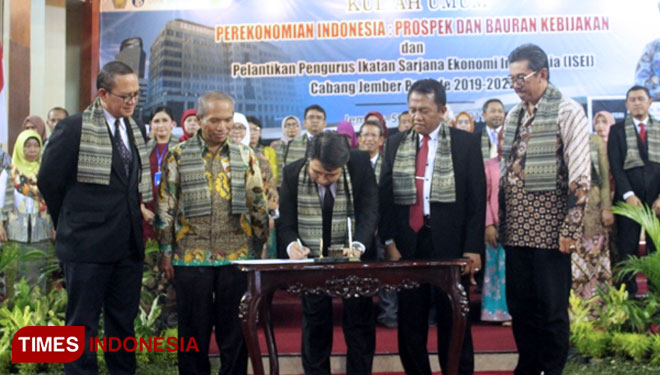  Ekonomi Digital Jadi Tantangan Pembangunan Ekonomi 