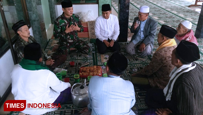 Gelar Komsos Dengan Tokoh Agama dalam Satgas TMMD 06 Malang-Batu. (FOTO: AJP/TIMES Indonesia)