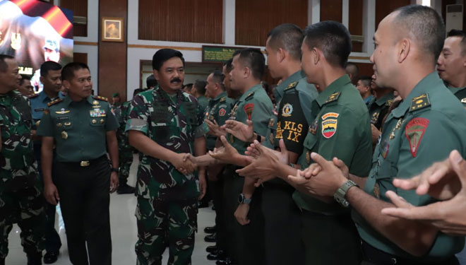 Panglima TNI, Marsekal Hadi Tjahjanto memberikan ceramah pembekalan di hadapan 566 Perwira Siswa Seskoad, Seskoal dan Seskoau tahun 2019, Kamis (7/11/2019). (Foto: istimewa)