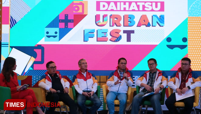 Jajaran Direksi PT Astra Daihatsu Motor membuka Daihatsu Urban Fest di Mall Ciputra World Surabaya, Jumat (8/11/2019). (Foto : Lely Yuana/TIMES Indonesia)