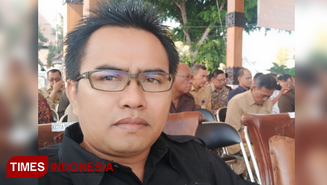 Murtafik Ketua Bawaslu Kabupaten Situbondo Jawa Timur (Foto: Fawaid Aziz/TIMES Indonesia)